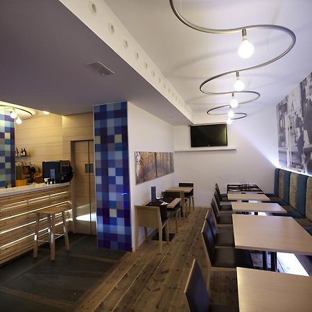 Hostal Bezana Burgo Eksteriør bilde